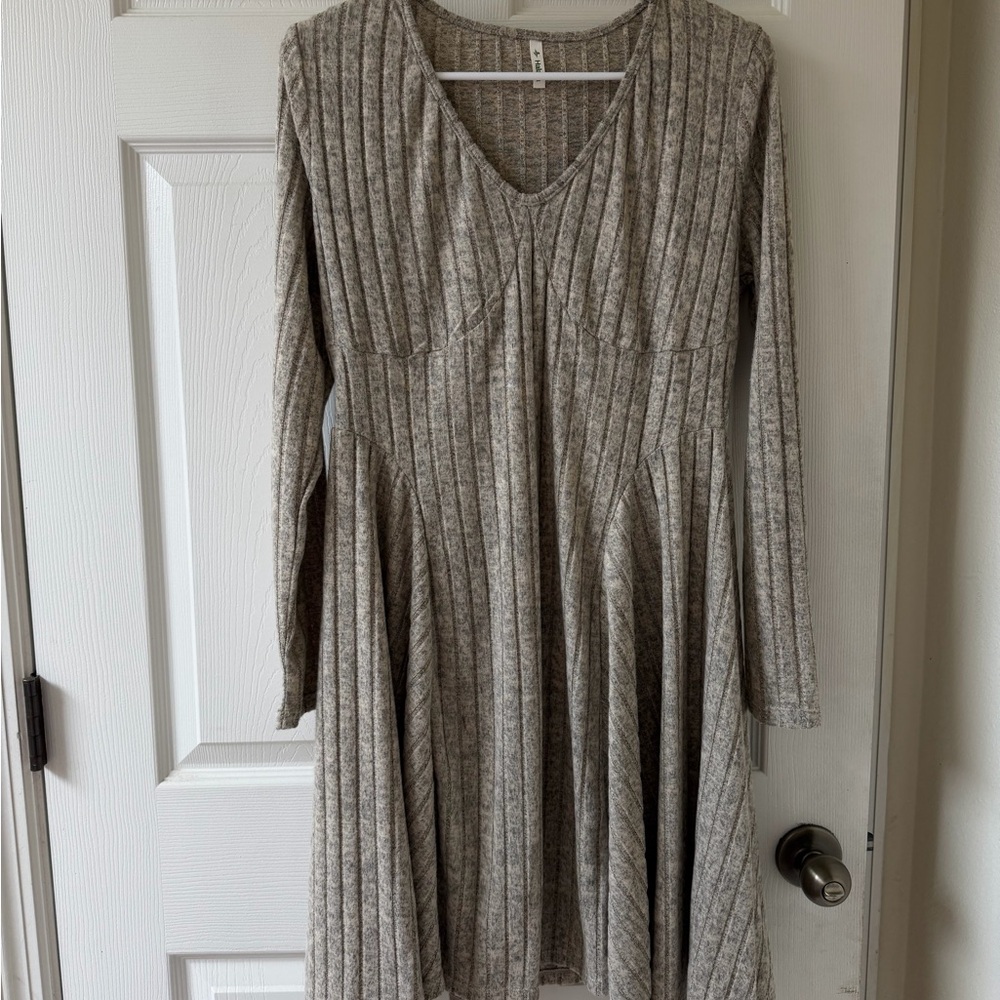 HALARA Taupe Ribbed V-Neck Long Sleeve Fit-and-Flare Dress